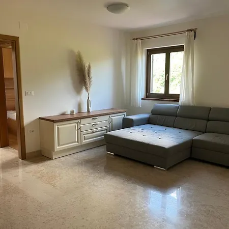 Lägenhet Nona, Flat 7 With Swimming Pool *