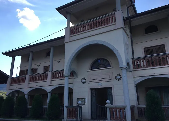 Nona, Flat 7 With Swimming Pool *